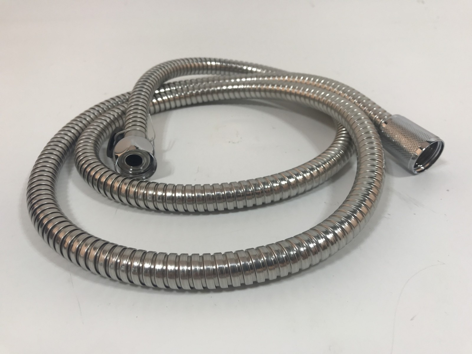 Wavraging High-Pressure Detachable Showerheads and Components thereof with Hose, delivering an exceptional shower experience
