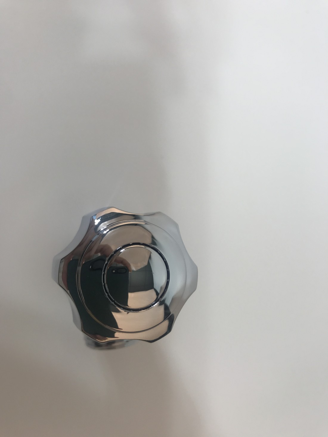 Wavraging Angle Valve - Durable and Reliable Shut-Off Solution