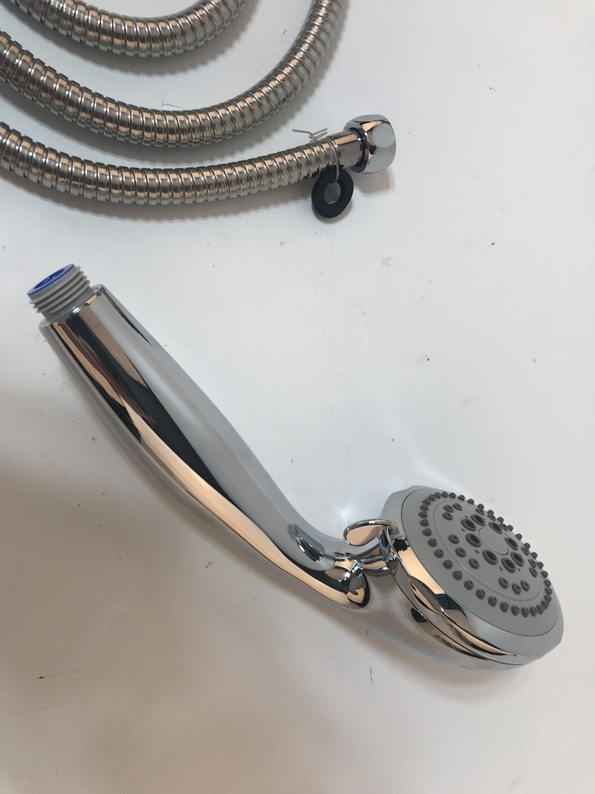 Wavraging High-Pressure Detachable Showerheads and Components thereof with Hose, delivering an exceptional shower experience